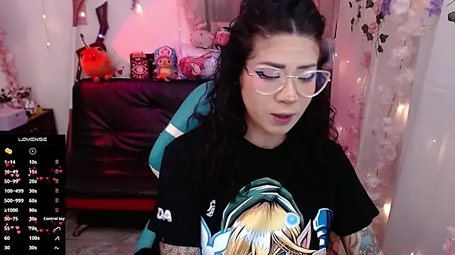 Snapshot of jadedelux_ chatting on September 19, 2025, 8:13 pm jadedelux online show from September 19, 2025, 8:13 pm