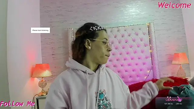 Snapshot of Pamelamiler__ chatting on May 19, 2026, 12:34 pm Pamelamiler online show from May 19, 2026, 12:34 pm
