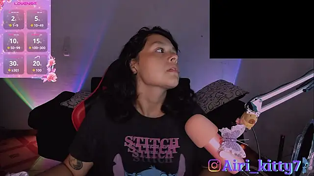 lila kitty81 online show from February 11, 2026, 8:41 pm