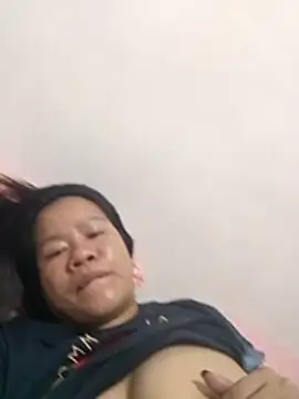 AsianbouncieGIRL online show from May 18, 2026, 6:51 am