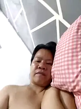 Snapshot of AsianbouncieGIRL chatting on July 20, 2026, 11:51 pm AsianbouncieGIRL online show from July 20, 2026, 11:51 pm