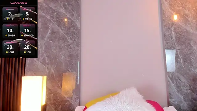 Snapshot of Emma_hunter_ chatting on December 3, 2025, 4:24 am Emma hunter online show from December 3, 2025, 4:24 am