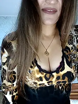 Snapshot of Viola3102 chatting on October 11, 2025, 11:22 am Viola3102 online show from October 11, 2025, 11:22 am