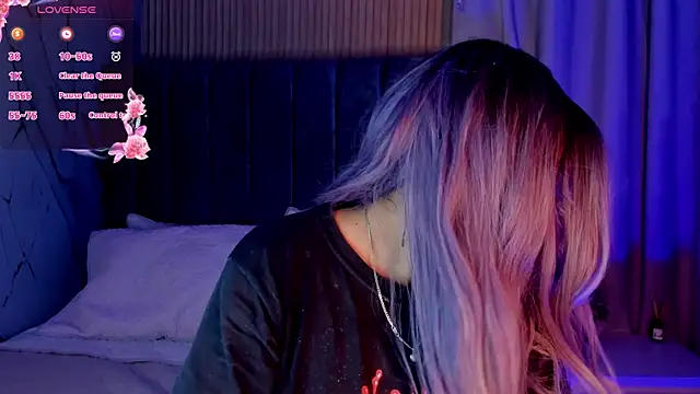 Snapshot of artemish__ chatting on December 20, 2025, 12:52 pm artemish online show from December 20, 2025, 12:52 pm