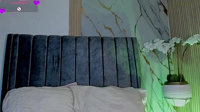 Snapshot of artemish__ chatting on January 16, 2026, 12:53 pm artemish online show from January 16, 2026, 12:53 pm