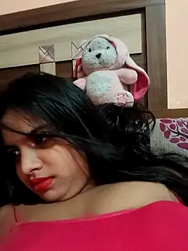 Snapshot of Maahhii_2 chatting on May 18, 2026, 9:30 pm Maahhii 2 online show from May 18, 2026, 9:30 pm