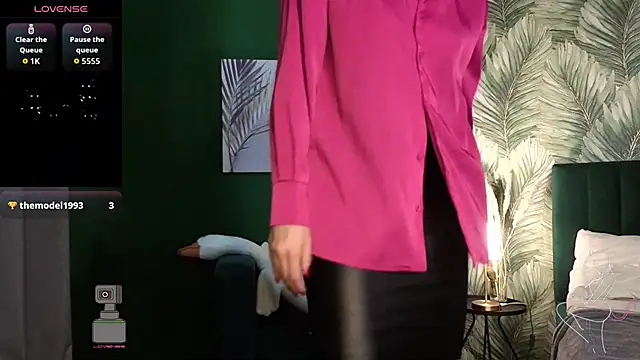 Snapshot of Lia_Reyn chatting on September 30, 2025, 10:21 am Lia Reyn online show from September 30, 2025, 10:21 am