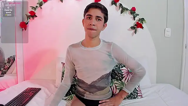 Snapshot of JoshuaSanzz chatting on September 17, 2025, 4:14 am JoshuaSanzz online show from September 17, 2025, 4:14 am