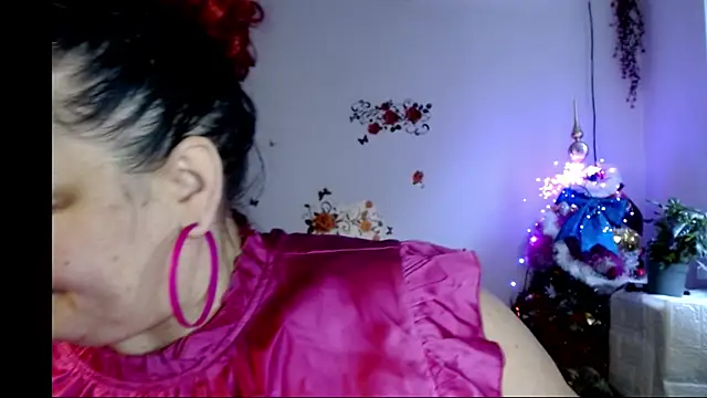 Snapshot of andreea2011 chatting on November 19, 2025, 8:25 am andreea2011 online show from November 19, 2025, 8:25 am