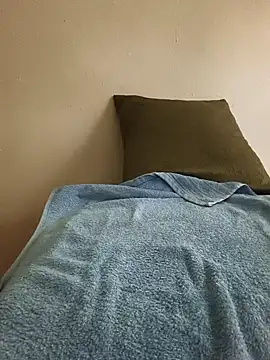 Snapshot of PussyLover880099 chatting on October 9, 2025, 9:43 am PussyLover880099 online show from October 9, 2025, 9:43 am