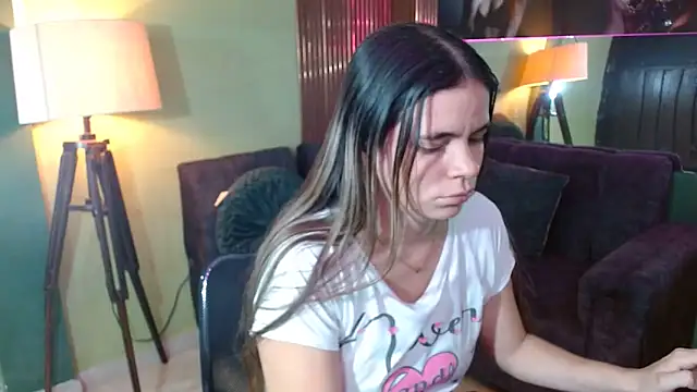 maira tf online show from December 5, 2025, 4:00 am