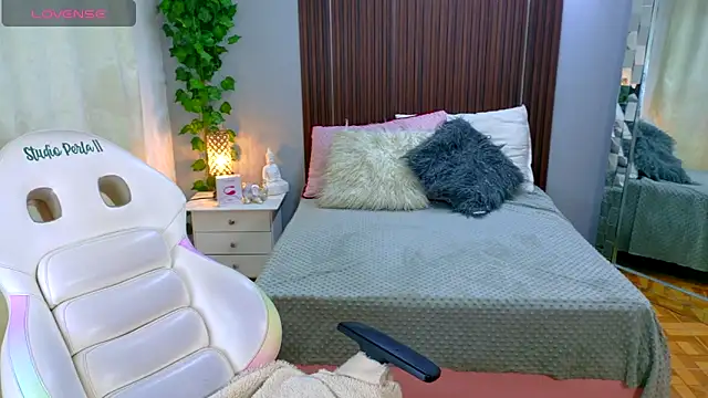 Snapshot of kataleya_29 chatting on November 22, 2025, 9:57 pm kataleya 29 online show from November 22, 2025, 9:57 pm