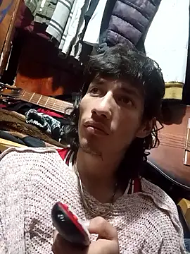 alexandercruz online show from January 13, 2026, 7:23 am