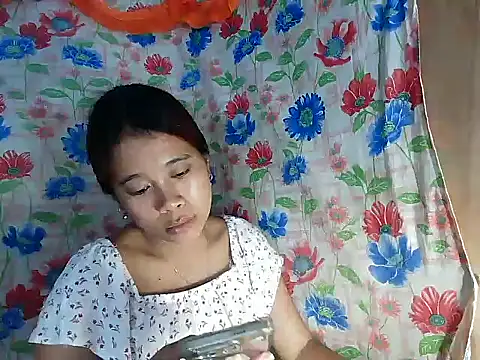 Pinay Skinny18 online show from October 8, 2025, 1:12 pm
