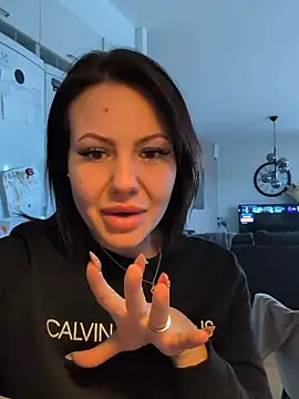 Snapshot of SwedishBaabe chatting on October 9, 2025, 11:00 am SwedishBaabe online show from October 9, 2025, 11:00 am