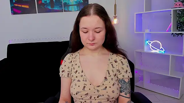 Snapshot of NancyJonson chatting on November 11, 2025, 3:34 am NancyJonson online show from November 11, 2025, 3:34 am