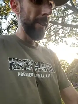 Snapshot of thejohnryancollection chatting on September 26, 2025, 11:22 pm thejohnryancollection online show from September 26, 2025, 11:22 pm