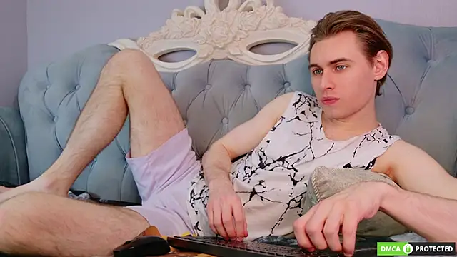 WilliamDyson online show from April 4, 2026, 3:46 am