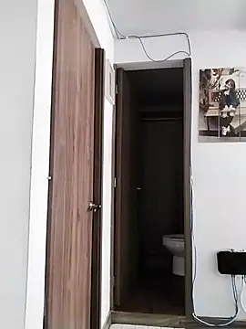 Snapshot of Fernandar2025 chatting on November 12, 2025, 2:21 pm Fernandar2025 online show from November 12, 2025, 2:21 pm