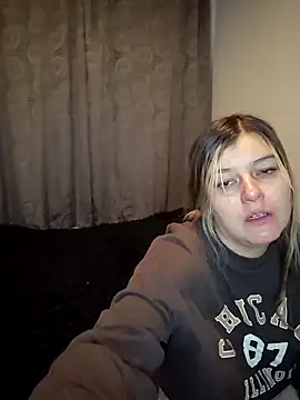 Snapshot of Fernandar2025 chatting on December 15, 2025, 3:34 am Fernandar2025 online show from December 15, 2025, 3:34 am