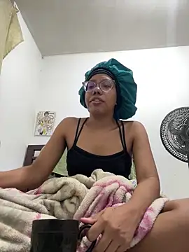 Valen1800 online show from April 15, 2026, 2:06 am