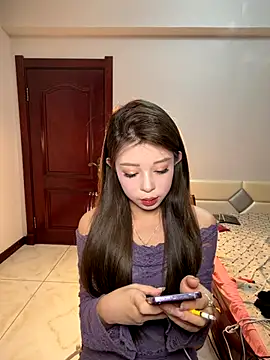 tuanzi125216 online show from November 13, 2025, 4:11 pm