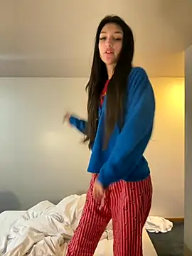 naughtybella05 online show from November 10, 2025, 10:42 am