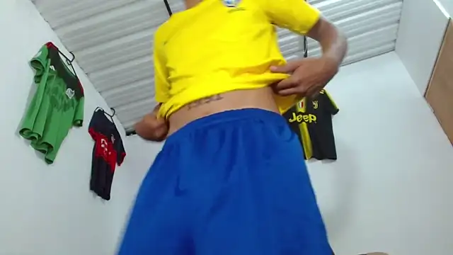 skinny23cm online show from February 21, 2026, 3:36 pm