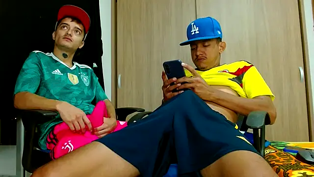 skinny23cm online show from March 6, 2025, 9:25 am