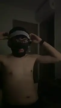 Snapshot of Ryder_ chatting on November 17, 2025, 10:03 pm Ryder online show from November 17, 2025, 10:03 pm