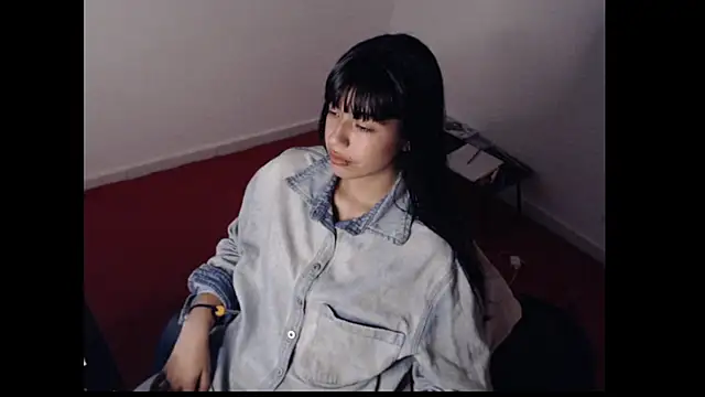 Snapshot of meganmiauu chatting on April 1, 2026, 9:45 pm meganmiauu online show from April 1, 2026, 9:45 pm