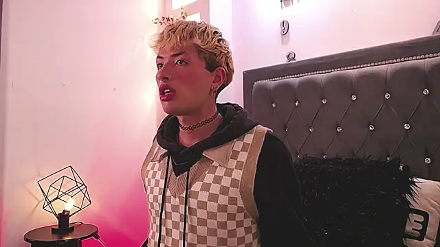 Snapshot of OzorioDany chatting on September 13, 2025, 3:28 am OzorioDany online show from September 13, 2025, 3:28 am