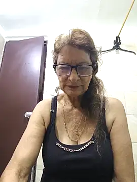 Snapshot of MaryeLunna chatting on November 11, 2025, 11:16 am MaryeLunna online show from November 11, 2025, 11:16 am