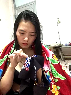 Maymay97 online show from November 4, 2025, 1:04 pm