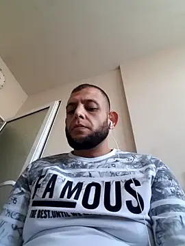 Snapshot of milenski74 chatting on October 30, 2025, 11:52 am milenski74 online show from October 30, 2025, 11:52 am