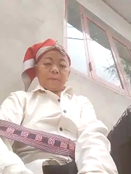 VangLe73 online show from October 26, 2025, 4:57 am