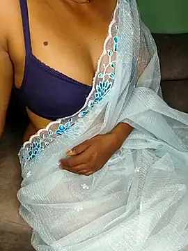 Snapshot of Tamilpallavi chatting on June 6, 2026, 10:31 am Tamilpallavi online show from June 6, 2026, 10:31 am