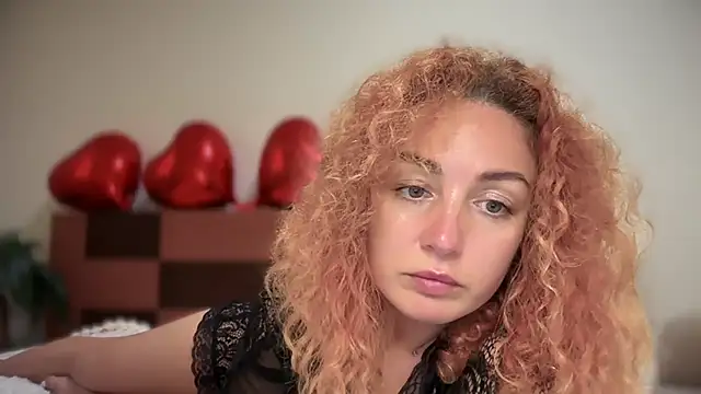 Reddgiirl online show from March 21, 2026, 8:35 pm