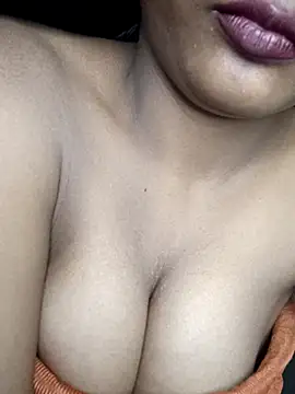 Mona Lucky online show from December 20, 2025, 8:33 pm