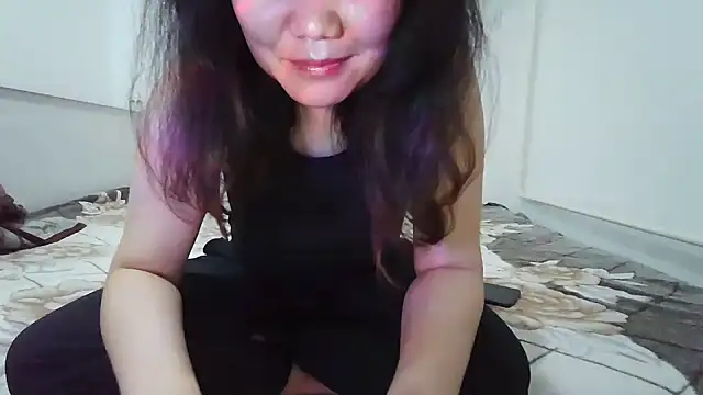 Snapshot of sakuradelreina chatting on February 20, 2026, 6:32 pm sakuradelreina online show from February 20, 2026, 6:32 pm