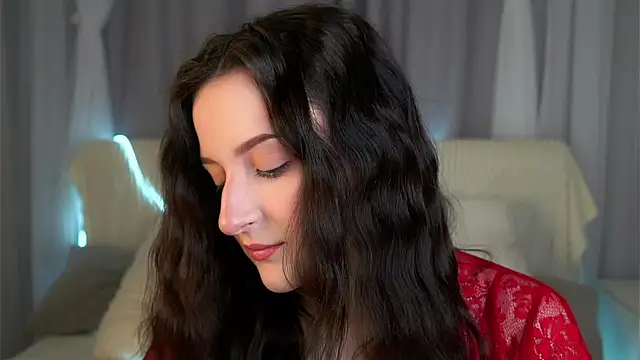 Snapshot of FalineBeacher chatting on February 16, 2026, 1:15 am FalineBeacher online show from February 16, 2026, 1:15 am