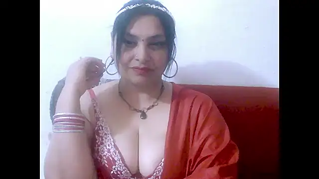Snapshot of Indiansweetness77 chatting on October 11, 2025, 8:37 am Indiansweetness77 online show from October 11, 2025, 8:37 am