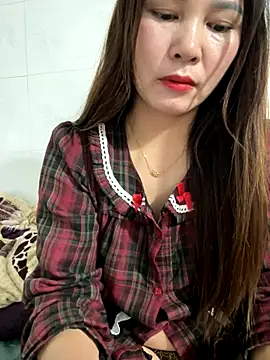 Moan Mary online show from November 28, 2025, 5:57 pm