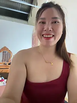 Snapshot of Moan_Mary chatting on October 12, 2025, 10:05 am Moan Mary online show from October 12, 2025, 10:05 am