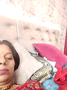 Snapshot of Soniya_Roy chatting on November 8, 2025, 9:02 am Soniya Roy online show from November 8, 2025, 9:02 am
