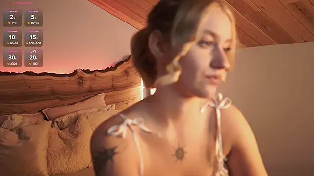 Snapshot of Nerissa_xo chatting on November 14, 2025, 8:12 pm Nerissa xo online show from November 14, 2025, 8:12 pm