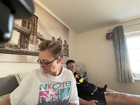 Curvy-Jinx online show from March 2, 2026, 12:45 pm