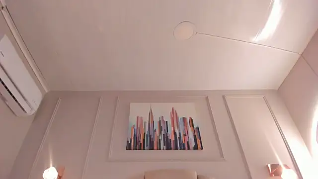 mia kisses2 online show from October 21, 2025, 3:28 am