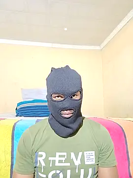 BellsStyles online show from October 11, 2025, 4:24 am