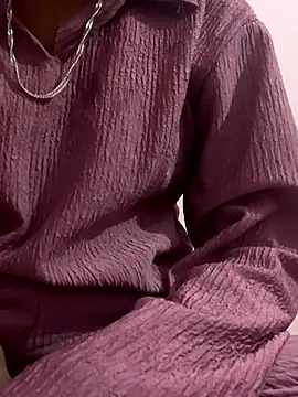 Snapshot of sakshi5533 chatting on November 17, 2025, 5:28 pm sakshi5533 online show from November 17, 2025, 5:28 pm